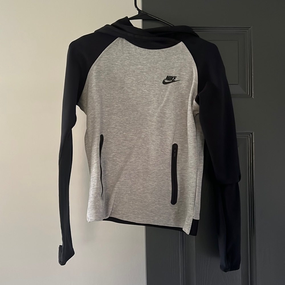 Nike sweatshirt